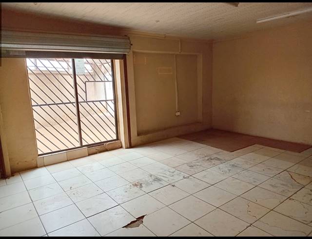 3 BEDROOM HOUSE FOR SALE IN EVATON WEST